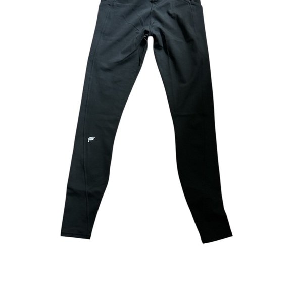 Fabletics Black  Oasis Pureluxe Legging With Pocket - Picture 2 of 7